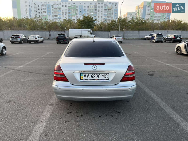 Седан Mercedes-Benz E-Class 2002 в Харькове