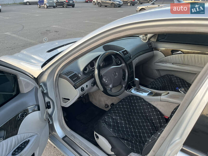 Седан Mercedes-Benz E-Class 2002 в Харькове