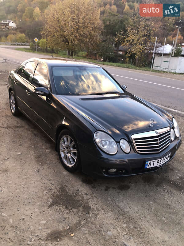 Mercedes-Benz E-Class 2005 Mercedes-Benz E-Class 2005