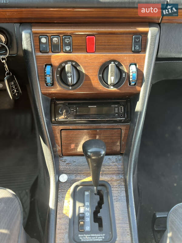 Універсал Mercedes-Benz E-Class 1991 в Лубнах фото 26 Універсал Mercedes-Benz E-Class 1991 в Лубнах
