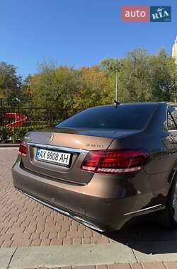 Седан Mercedes-Benz E-Class 2015 в 