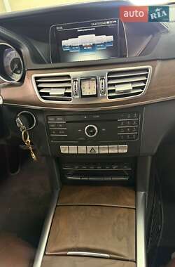 Седан Mercedes-Benz E-Class 2015 в 