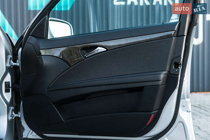 Седан Mercedes-Benz E-Class 2006 в Мукачевому фото 48 Седан Mercedes-Benz E-Class 2006 в Мукачевому