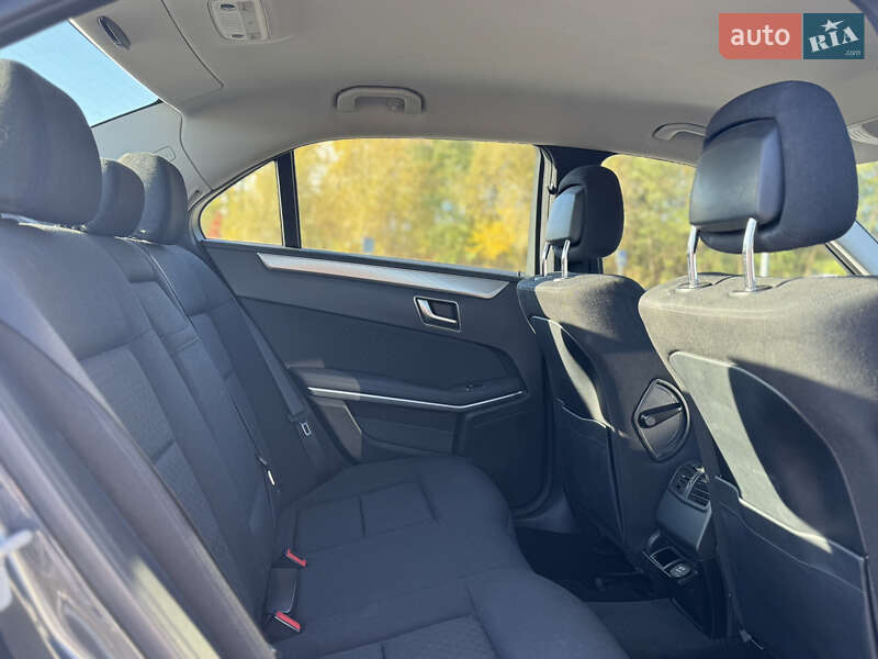 Седан Mercedes-Benz E-Class 2012 в Львові фото 42 Седан Mercedes-Benz E-Class 2012 в Львові