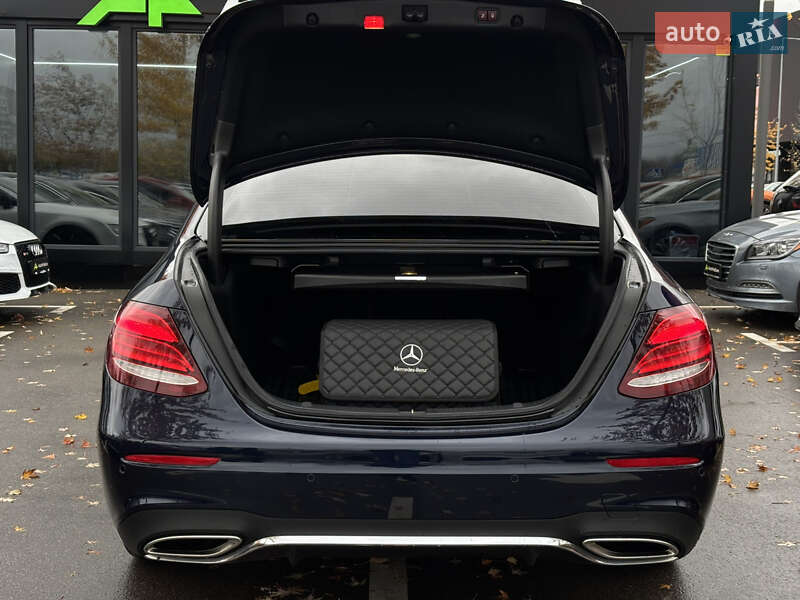 Седан Mercedes-Benz E-Class 2017 в Києві фото 40 Седан Mercedes-Benz E-Class 2017 в Києві