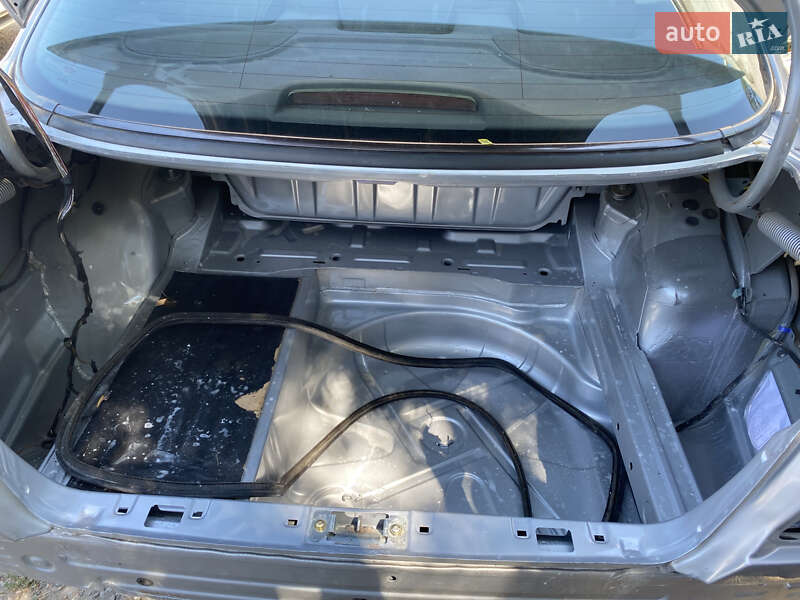 Седан Mercedes-Benz E-Class 2000 в Белгороде-Днестровском фото 15 Седан Mercedes-Benz E-Class 2000 в Белгороде-Днестровском