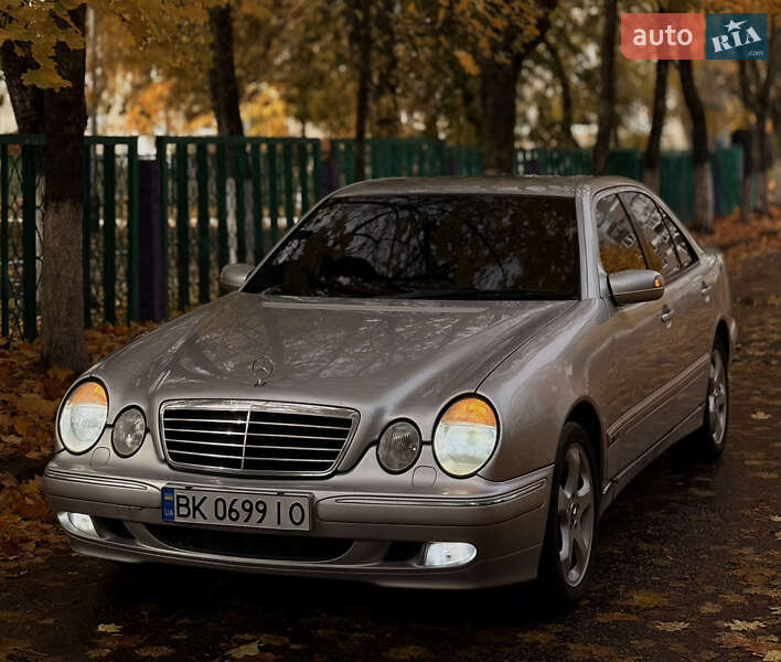 Mercedes-Benz E-Class 1999 Mercedes-Benz E-Class 1999