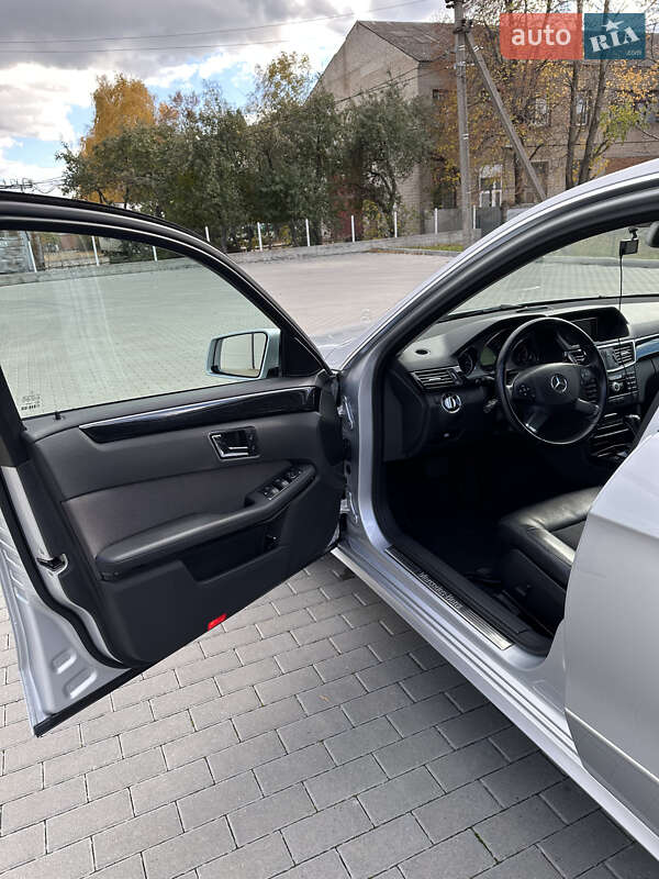 Седан Mercedes-Benz E-Class 2010 в Бершади фото 19 Седан Mercedes-Benz E-Class 2010 в Бершади
