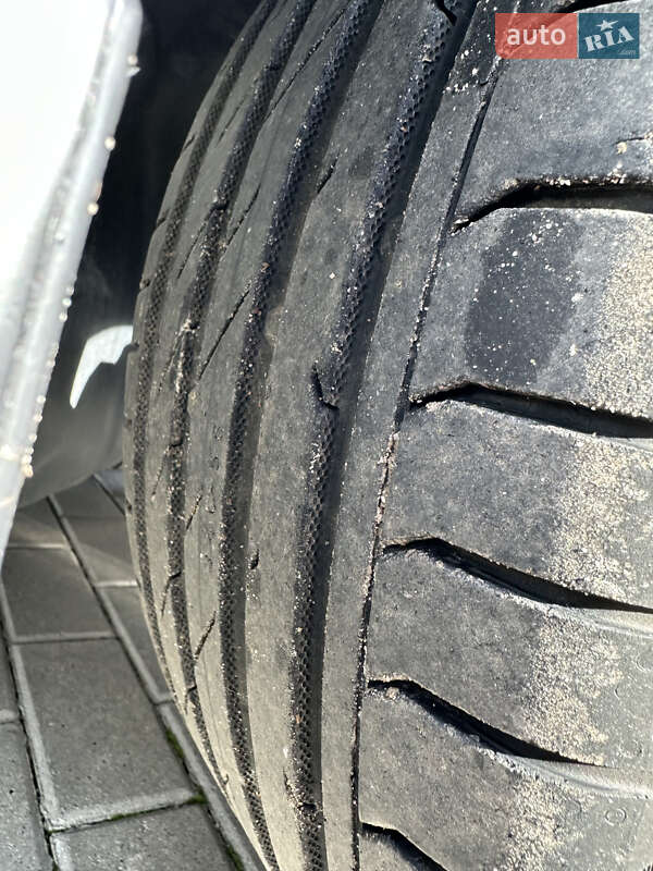 Седан Mercedes-Benz E-Class 2010 в Бершади фото 66 Седан Mercedes-Benz E-Class 2010 в Бершади