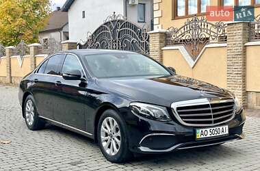 Седан Mercedes-Benz E-Class 2017 в Мукачево