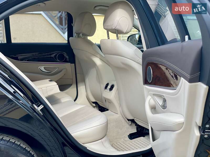 Седан Mercedes-Benz E-Class 2017 в Мукачевому фото 23 Седан Mercedes-Benz E-Class 2017 в Мукачевому