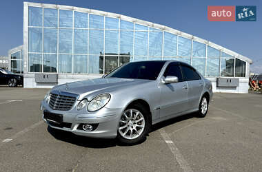 Седан Mercedes-Benz E-Class 2008 в Києві