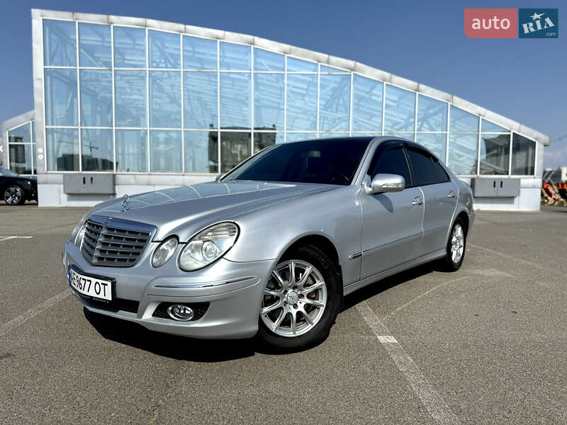Седан Mercedes-Benz E-Class 2008 в Киеве
