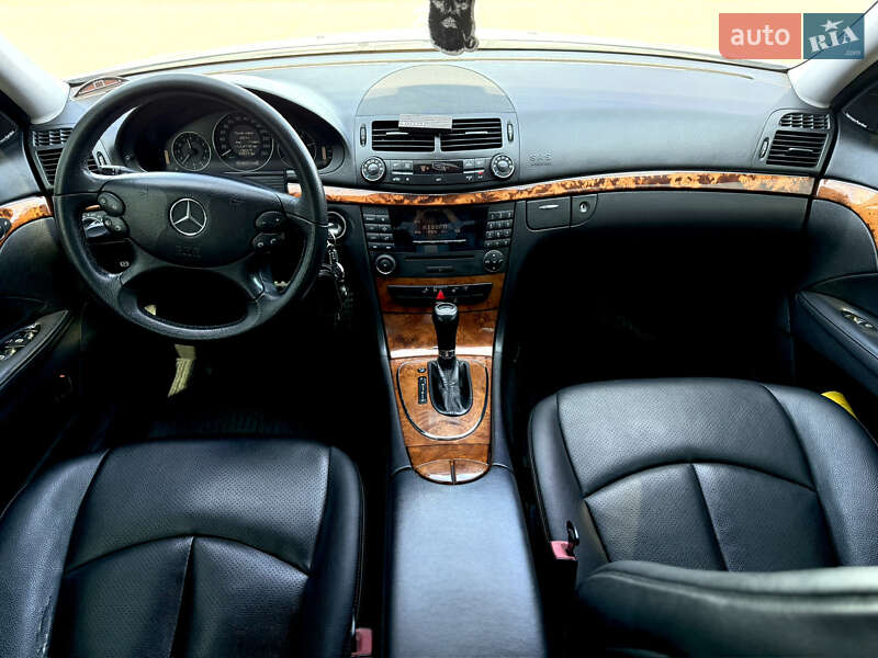 Седан Mercedes-Benz E-Class 2008 в Киеве