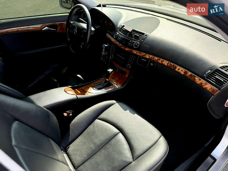 Седан Mercedes-Benz E-Class 2008 в Киеве