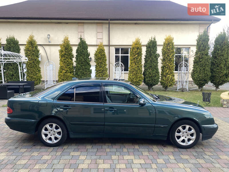 Седан Mercedes-Benz E-Class 1999 в Долині фото 12 Седан Mercedes-Benz E-Class 1999 в Долині