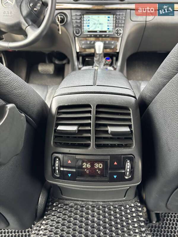 Седан Mercedes-Benz E-Class 2004 в Первомайске