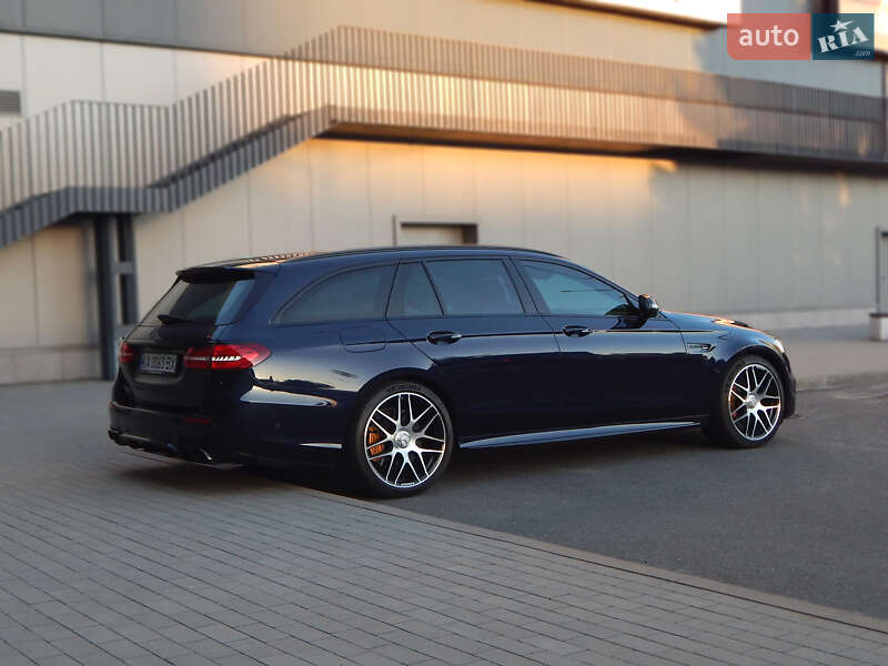 Универсал Mercedes-Benz E-Class 2018 в Киеве