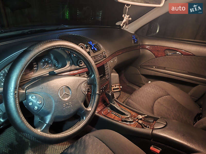 Седан Mercedes-Benz E-Class 2004 в Чернигове фото 4 Седан Mercedes-Benz E-Class 2004 в Чернигове
