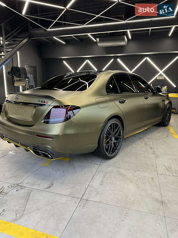 Седан Mercedes-Benz E-Class 2018 в Киеве фото 40 Седан Mercedes-Benz E-Class 2018 в Киеве