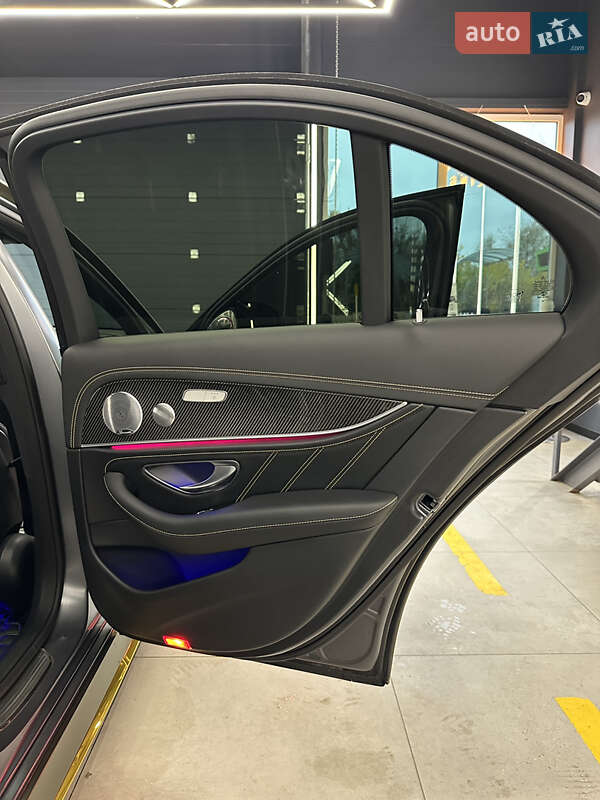 Седан Mercedes-Benz E-Class 2018 в Киеве фото 56 Седан Mercedes-Benz E-Class 2018 в Киеве