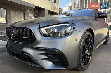 Седан Mercedes-Benz E-Class 2022 в Киеве