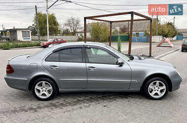 Седан Mercedes-Benz E-Class 2005 в  фото 8 Седан Mercedes-Benz E-Class 2005 в