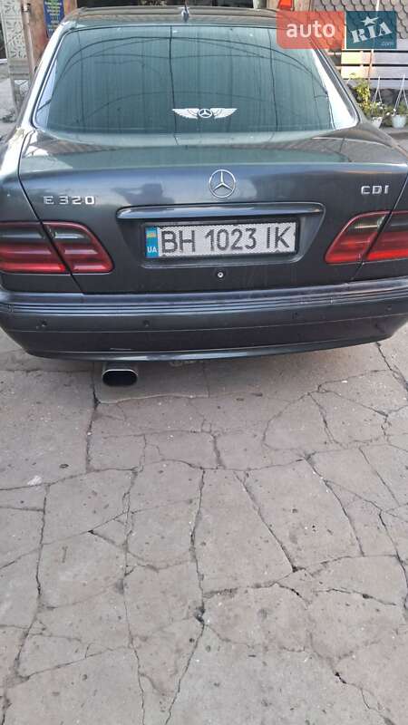 Седан Mercedes-Benz E-Class 2002 в Белгороде-Днестровском фото 2 Седан Mercedes-Benz E-Class 2002 в Белгороде-Днестровском