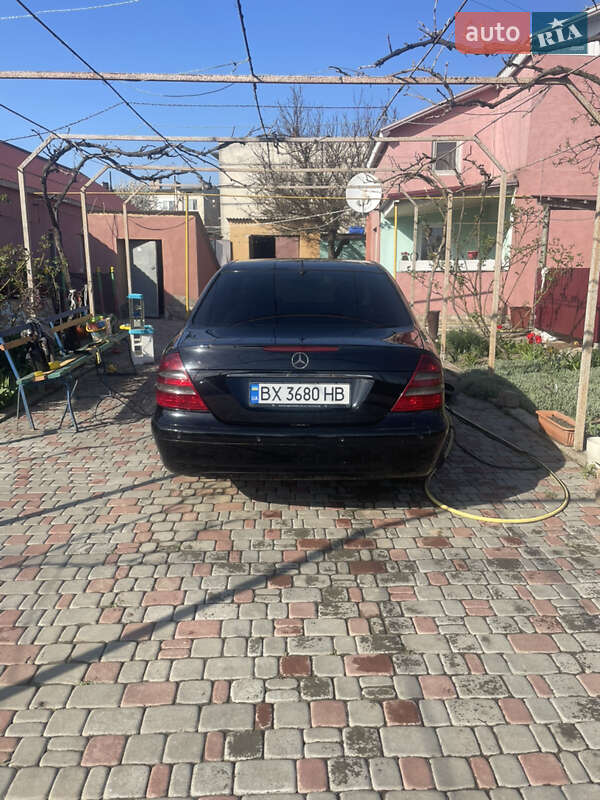 Седан Mercedes-Benz E-Class 2003 в Коблеве