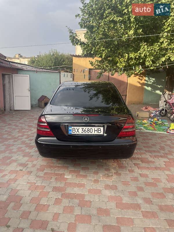 Седан Mercedes-Benz E-Class 2003 в Коблеве