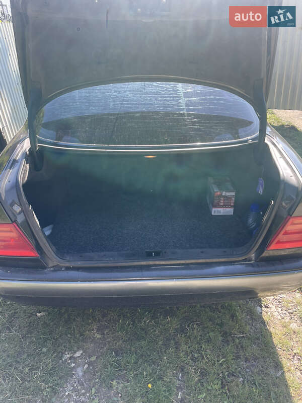 Седан Mercedes-Benz E-Class 1999 в Вишгороді