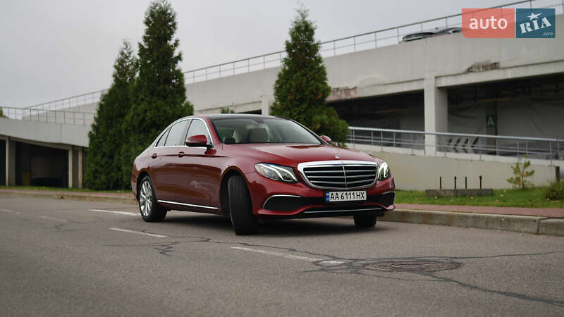 Седан Mercedes-Benz E-Class 2016 в Киеве