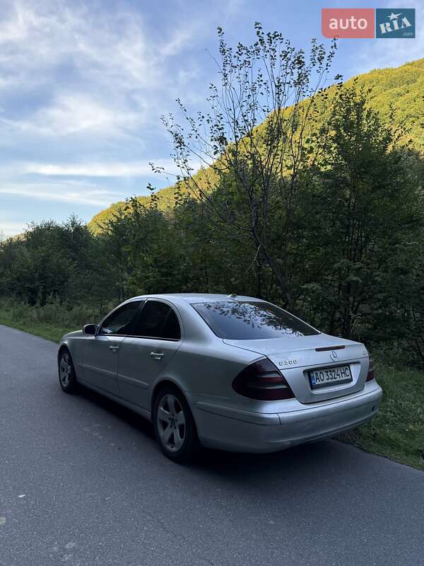 Седан Mercedes-Benz E-Class 2005 в Хусті фото 4 Седан Mercedes-Benz E-Class 2005 в Хусті