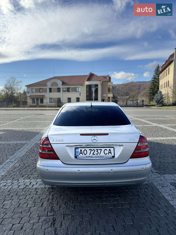 Mercedes-Benz E-Class 2005 Mercedes-Benz E-Class 2005
