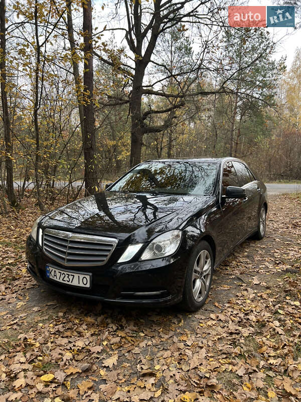 Седан Mercedes-Benz E-Class 2013 в Камені-Каширському фото Седан Mercedes-Benz E-Class 2013 в Камені-Каширському
