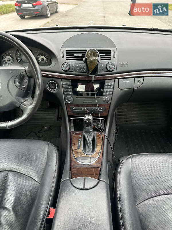 Седан Mercedes-Benz E-Class 2005 в Львове фото 17 Седан Mercedes-Benz E-Class 2005 в Львове