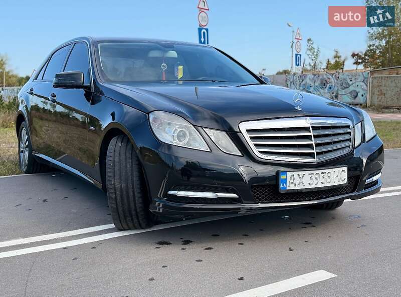 Седан Mercedes-Benz E-Class 2012 в Харькове фото 4 Седан Mercedes-Benz E-Class 2012 в Харькове
