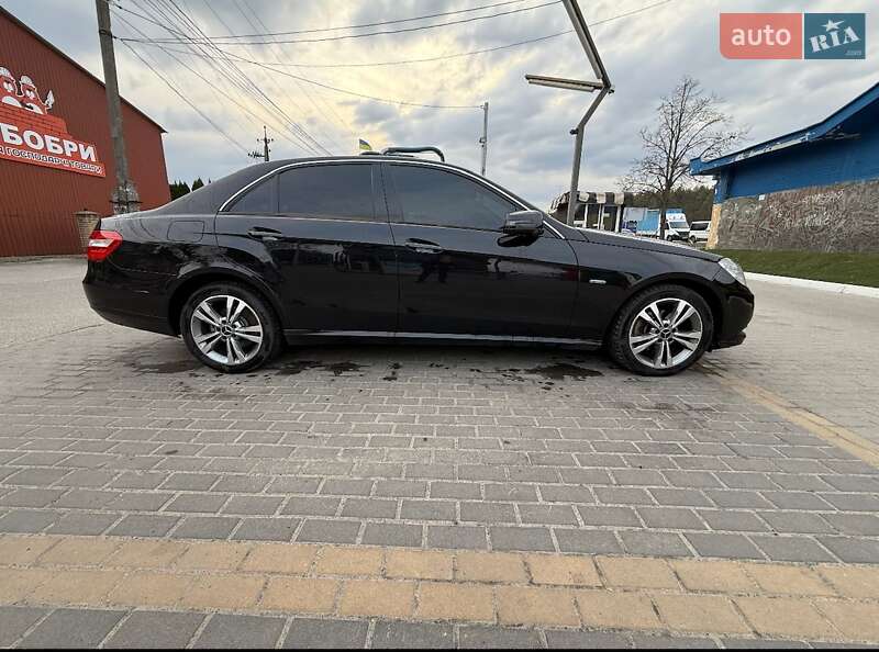 Седан Mercedes-Benz E-Class 2012 в Харькове фото 7 Седан Mercedes-Benz E-Class 2012 в Харькове