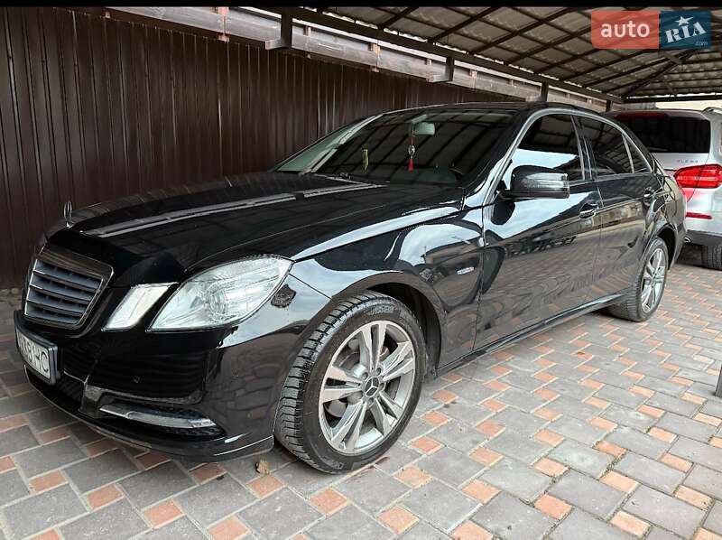 Седан Mercedes-Benz E-Class 2012 в Харькове фото 15 Седан Mercedes-Benz E-Class 2012 в Харькове