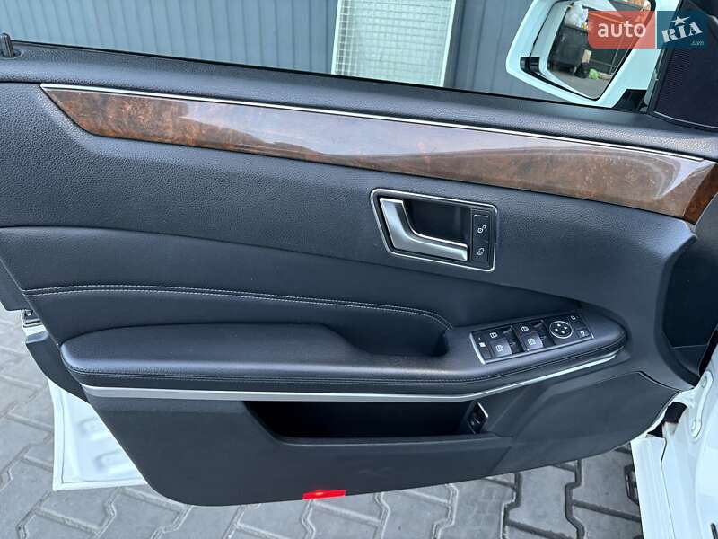 Седан Mercedes-Benz E-Class 2014 в Одессе фото 13 Седан Mercedes-Benz E-Class 2014 в Одессе