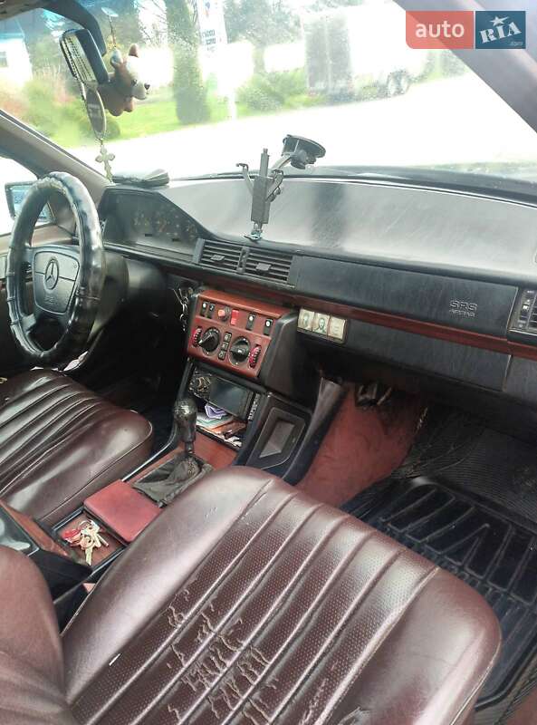 Седан Mercedes-Benz E-Class 1995 в Самборі