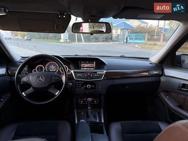 Седан Mercedes-Benz E-Class 2010 в Ужгороде фото 10 Седан Mercedes-Benz E-Class 2010 в Ужгороде