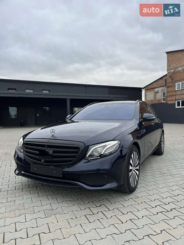 Універсал Mercedes-Benz E-Class 2016 в Нововолинську фото 56 Універсал Mercedes-Benz E-Class 2016 в Нововолинську