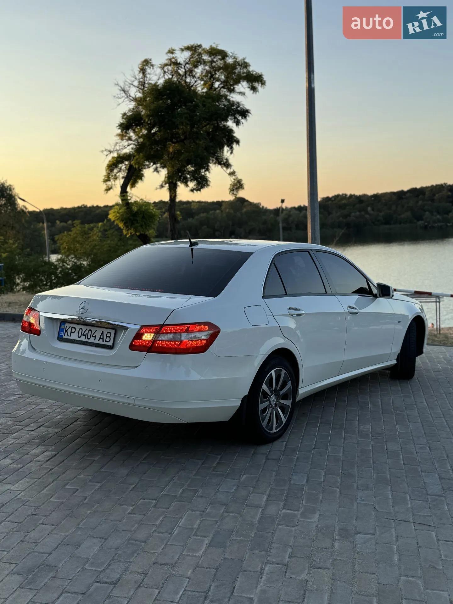 2010 Mercedes-Benz E-klasse - мініатюра 12