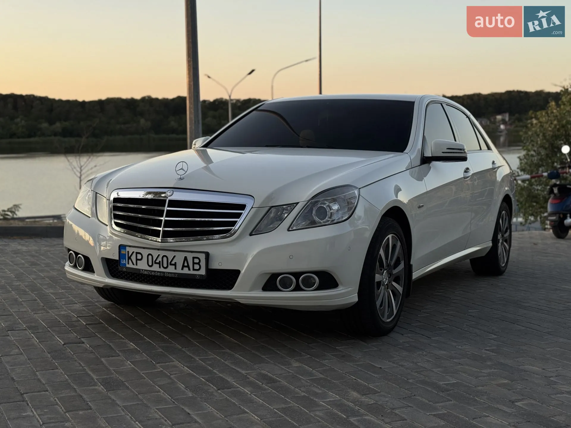 2010 Mercedes-Benz E-klasse - мініатюра 12