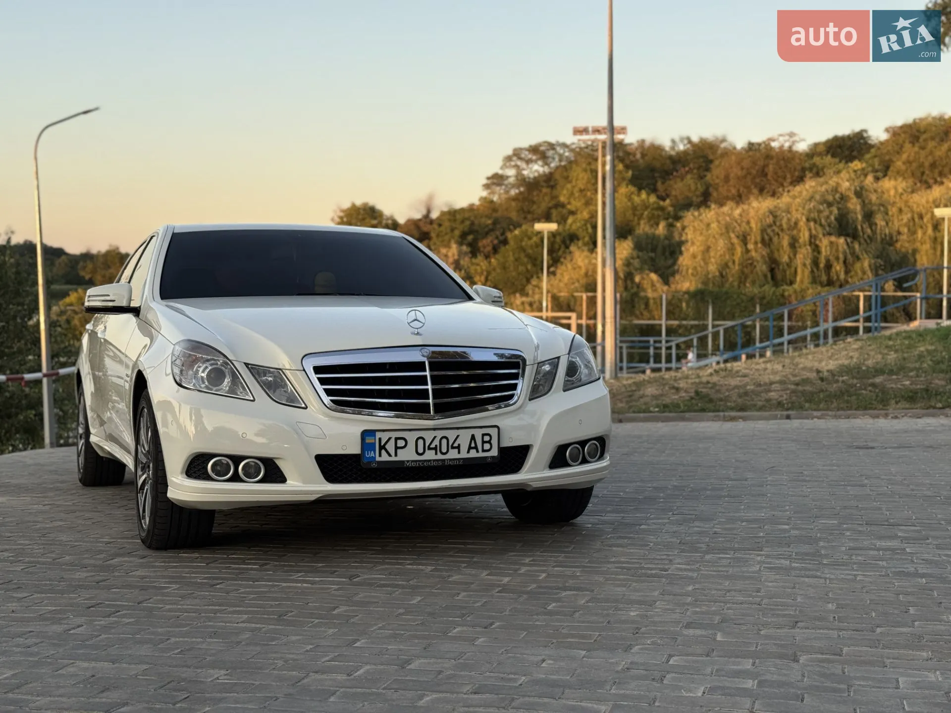 2010 Mercedes-Benz E-klasse - мініатюра 18