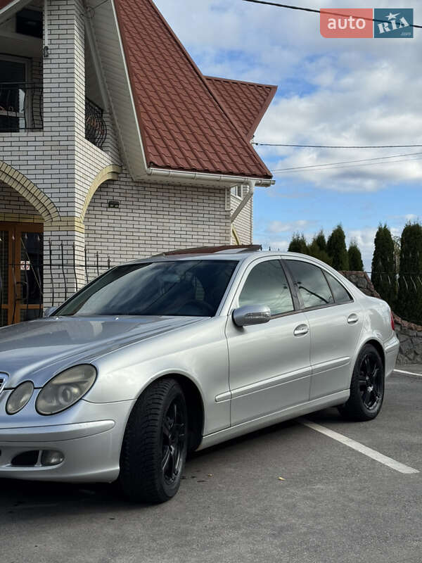 Седан Mercedes-Benz E-Class 2004 в Вінниці