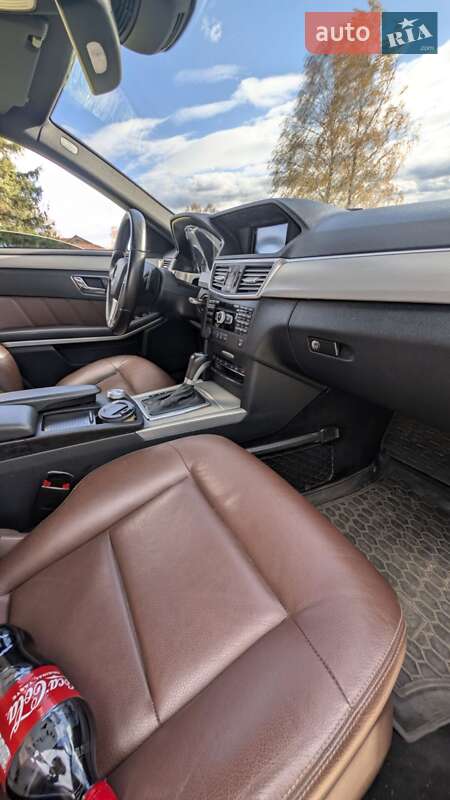 Седан Mercedes-Benz E-Class 2009 в Ивано-Франковске фото 28 Седан Mercedes-Benz E-Class 2009 в Ивано-Франковске