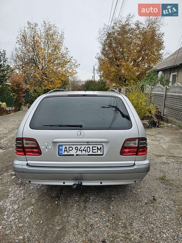 Универсал Mercedes-Benz E-Class 2002 в Запорожье