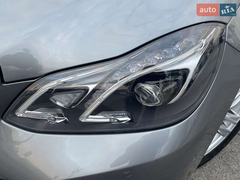 Седан Mercedes-Benz E-Class 2013 в Киеве фото 14 Седан Mercedes-Benz E-Class 2013 в Киеве
